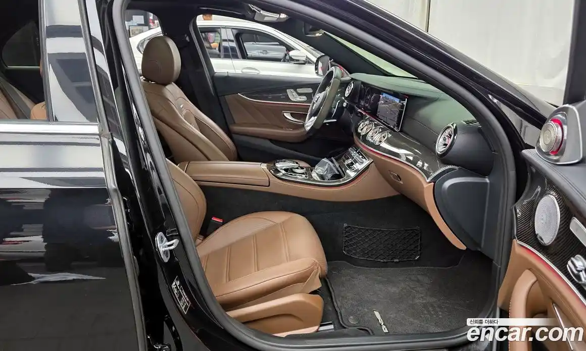 Mercedes-Benz E-Class 2019 4.0 гидро, фото 11 Mercedes-Benz E-Class 2019 4.0 гидро, фото 11