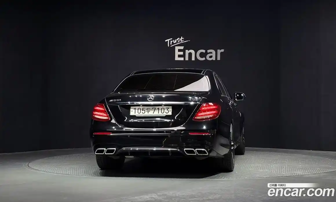 Mercedes-Benz E-Class 2019 4.0 гидро, фото 4 Mercedes-Benz E-Class 2019 4.0 гидро, фото 4