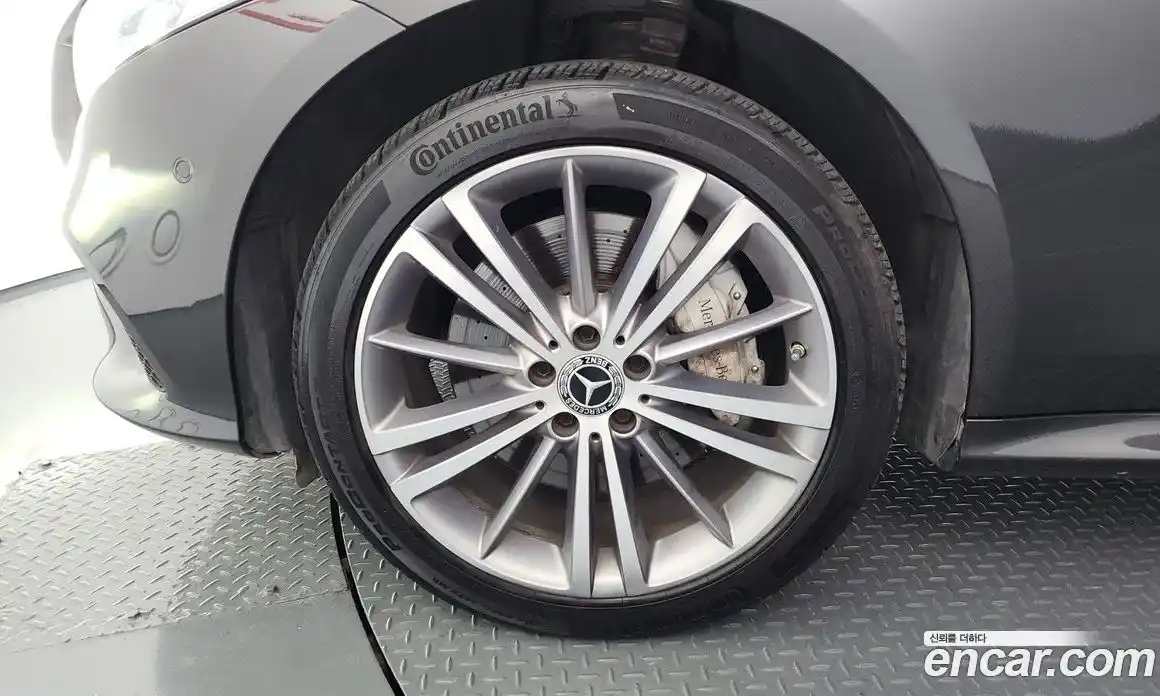 Mercedes-Benz CLS-Class 2019 2.9 гидро, фото 5 Mercedes-Benz CLS-Class 2019 2.9 гидро, фото 5