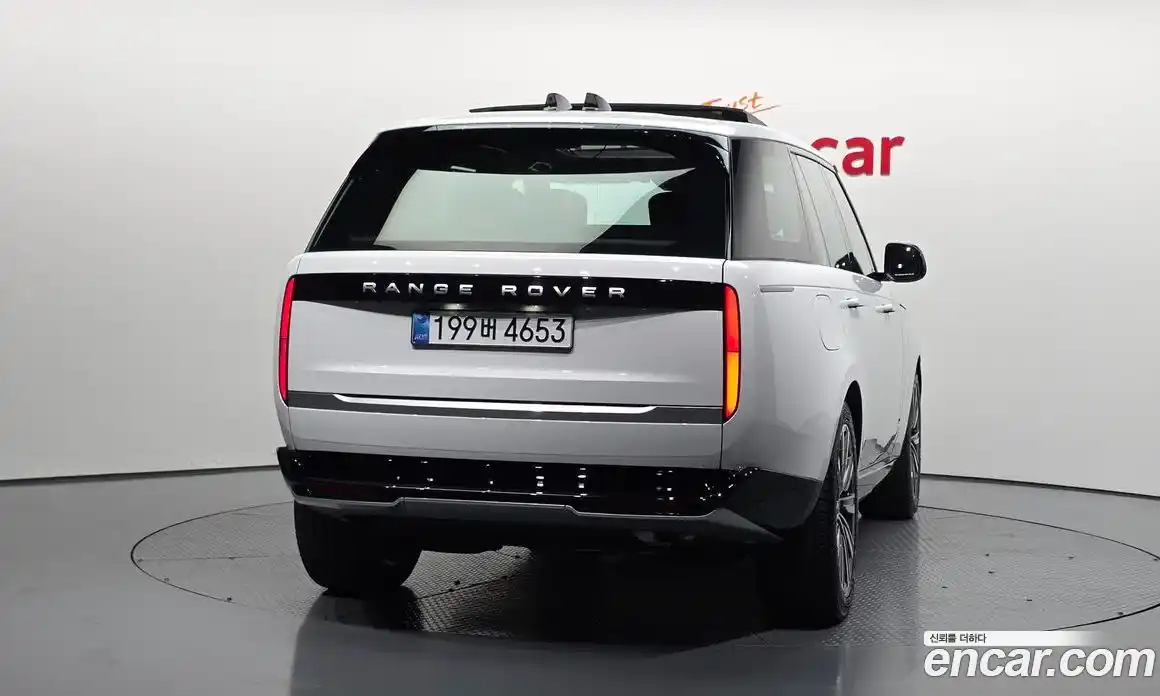 Land Rover Range Rover 2025 3.0 автомат (гидро), фото 4