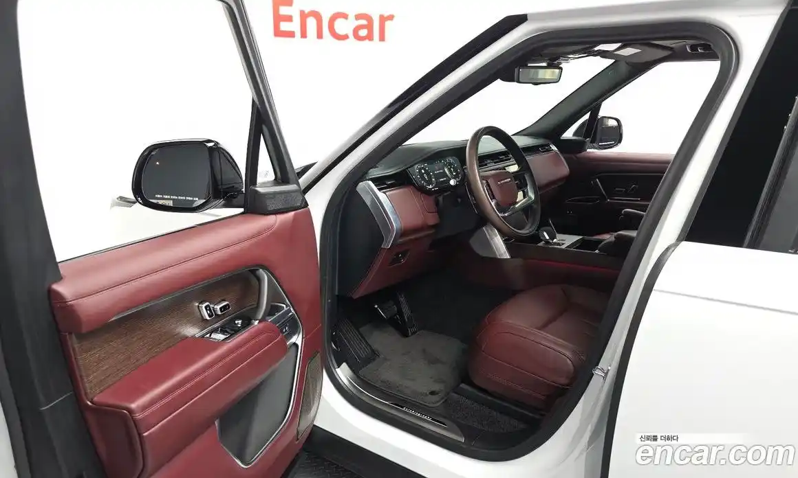 Land Rover Range Rover 2025 3.0 автомат (гидро), фото 10