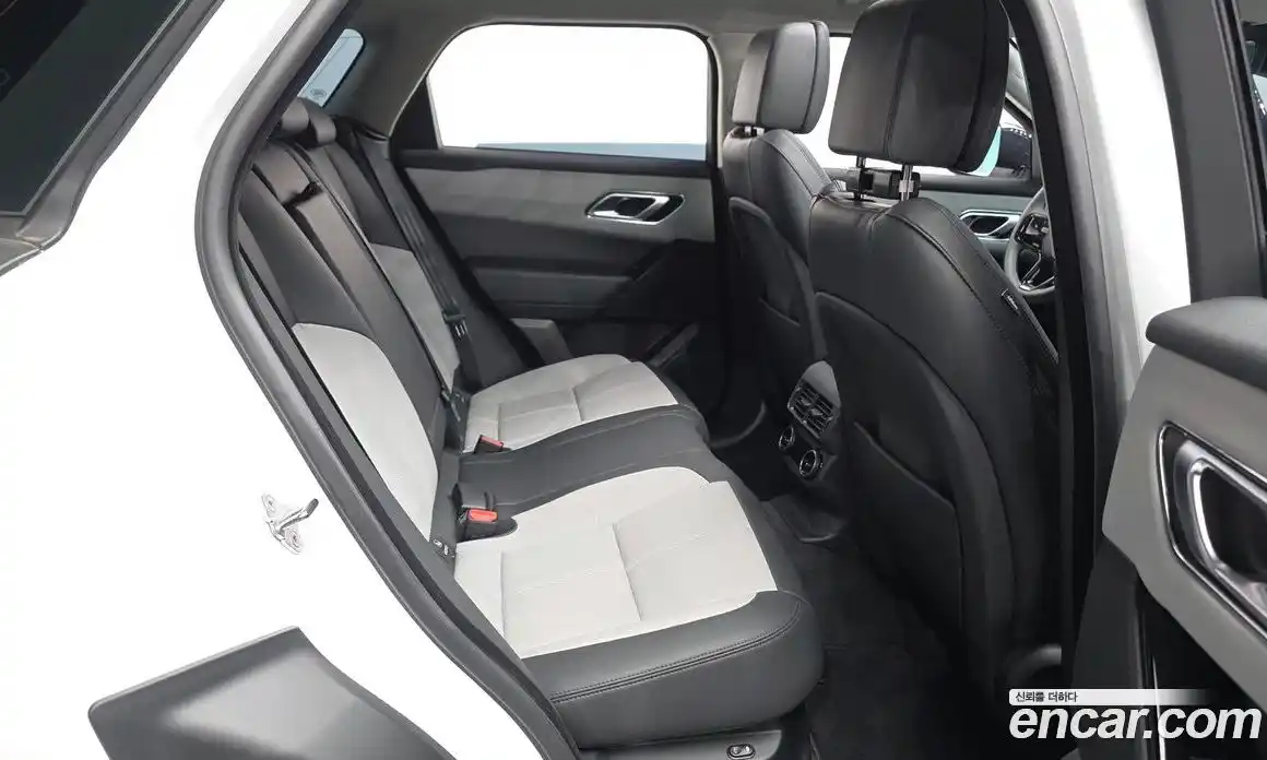 Land Rover Range Rover Velar 2025 3.0 автомат (гидро), фото 18