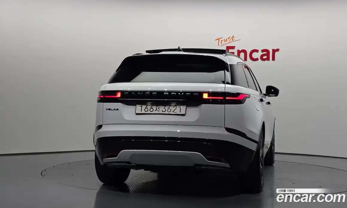 Land Rover Range Rover Velar 2025 3.0 автомат (гидро), фото 4
