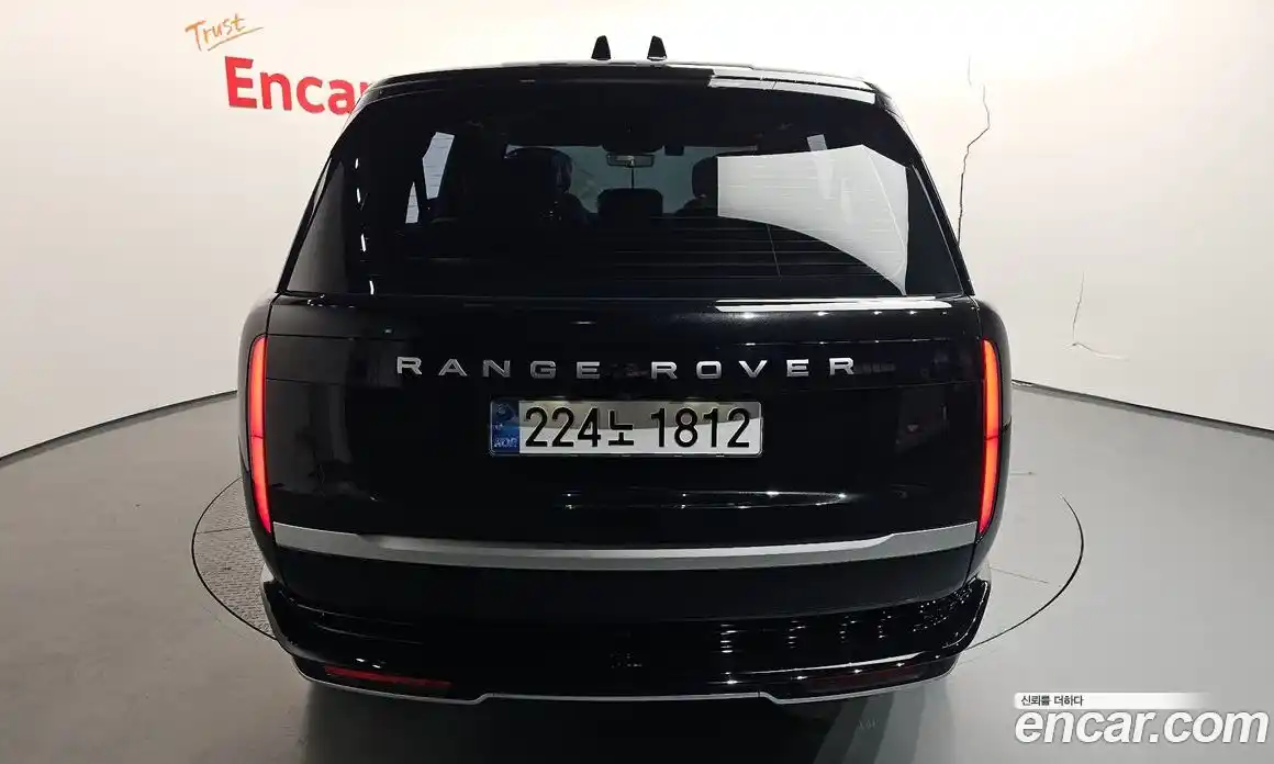 Land Rover Range Rover 2024 4.4 автомат (гидро), фото 28