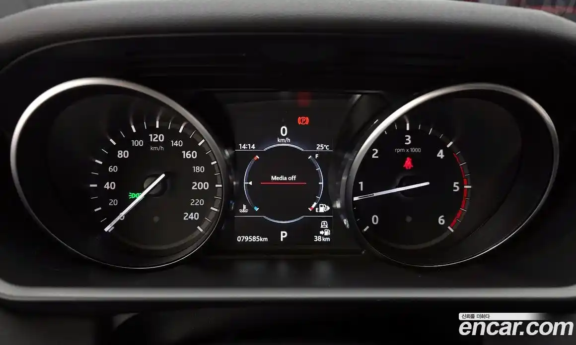 Land Rover Discovery 2018 2.0 автомат (гидро), фото 11