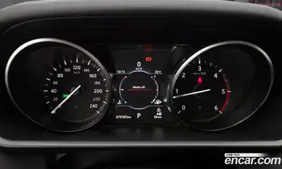 Land Rover Discovery 2018 2.0 автомат (гидро), миниатюра 11