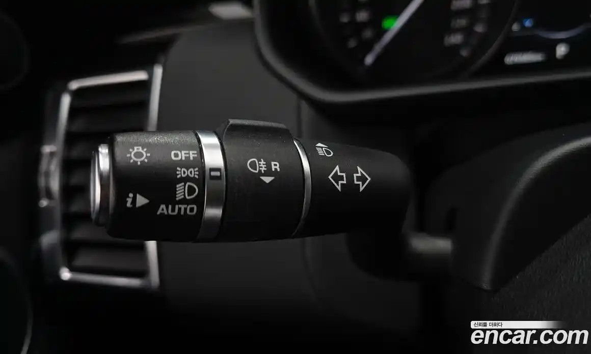 Land Rover Discovery 2018 2.0 автомат (гидро), фото 27