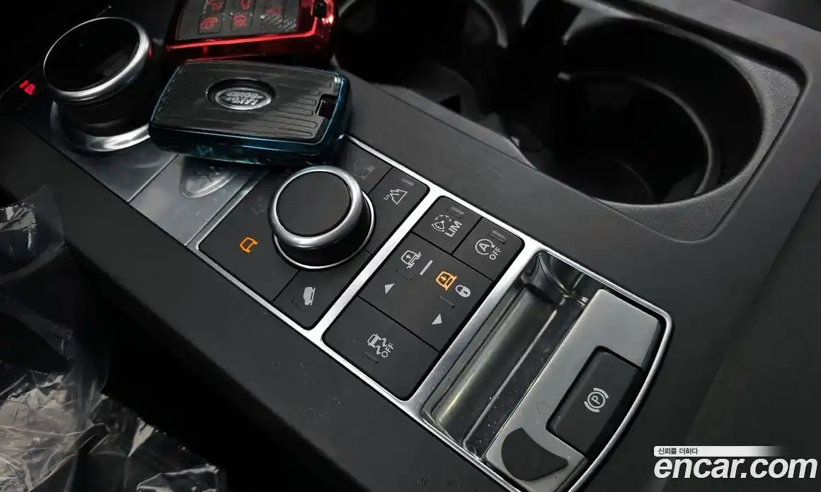 Land Rover Discovery 2018 2.0 автомат (гидро), фото 31