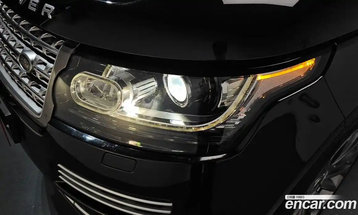 Land Rover Range Rover 2017 5.0 автомат (гидро), фото 8