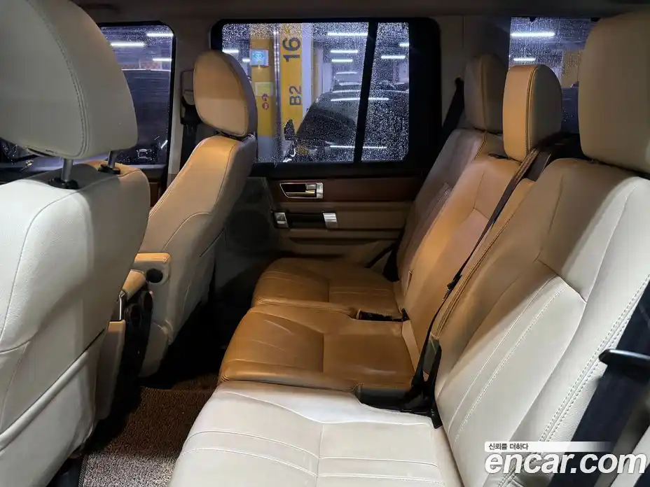 Land Rover Discovery 2016 3.0 автомат (гидро), фото 11