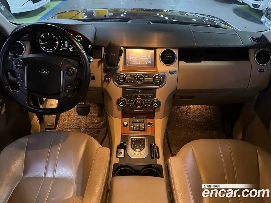Land Rover Discovery 2016 3.0 автомат (гидро), фото 7