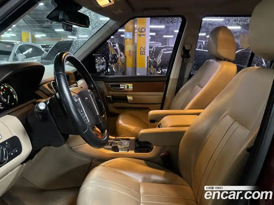 Land Rover Discovery 2016 3.0 автомат (гидро), фото 10