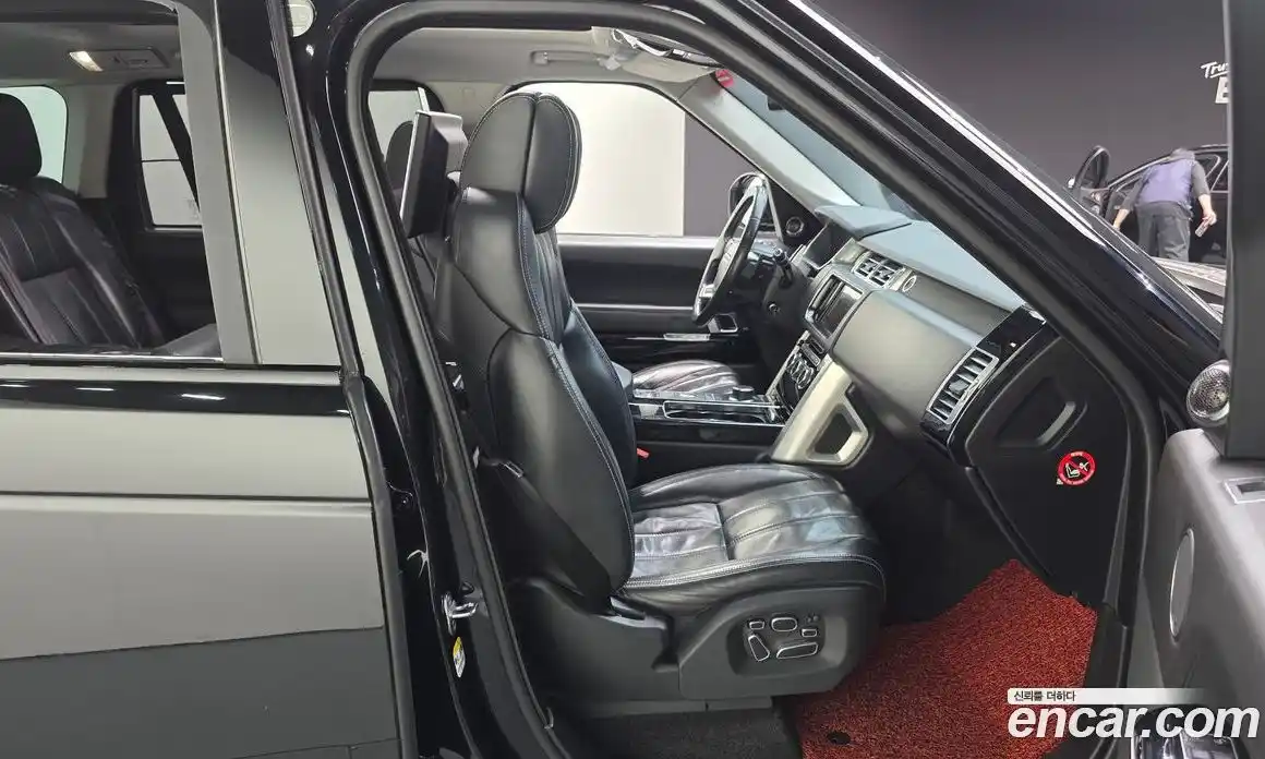 Land Rover Range Rover 2015 4.4 автомат (гидро), фото 12