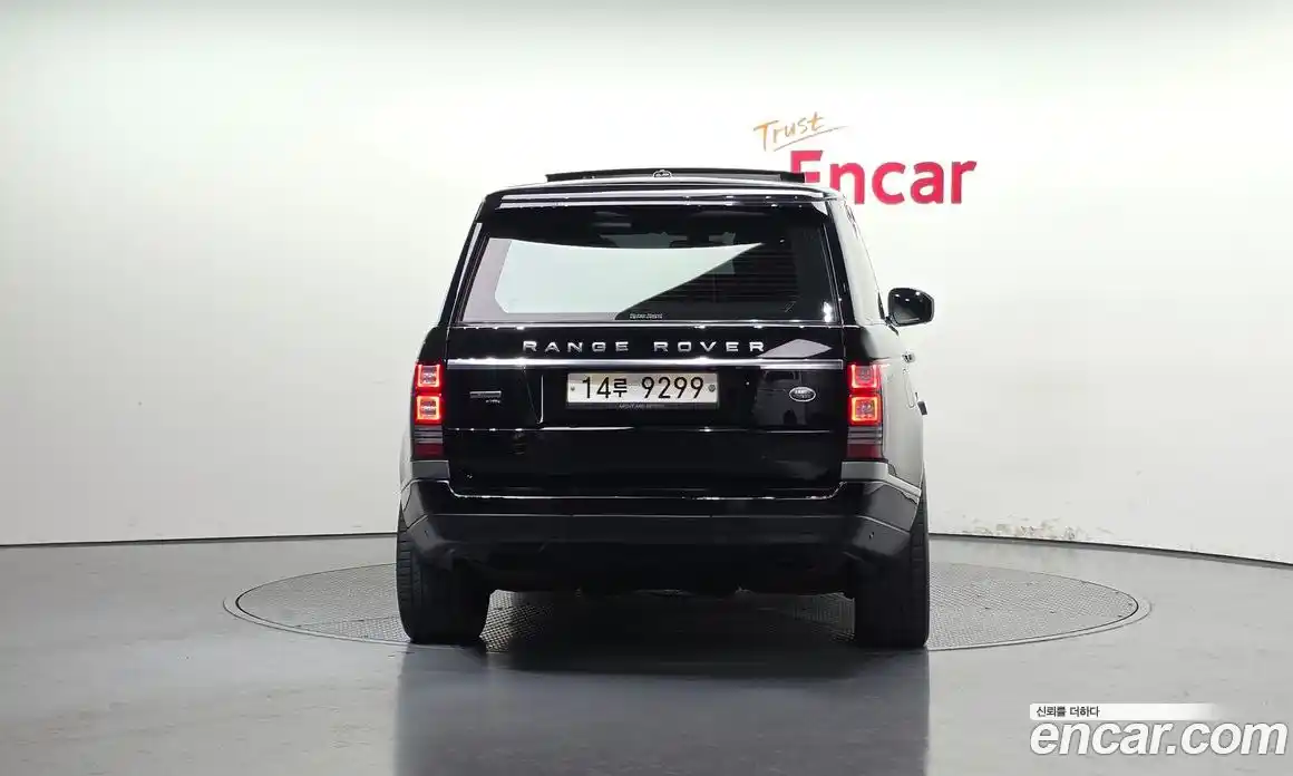 Land Rover Range Rover 2015 4.4 автомат (гидро), фото 4