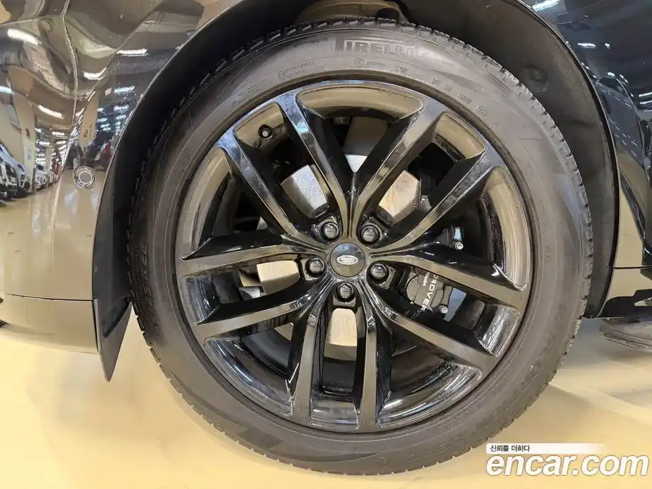 Land Rover Range Rover Sport 2024 3.0 автомат (гидро), фото 4