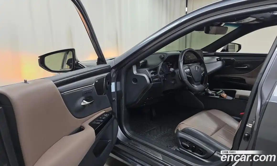 Lexus ES 2023 2.5 гидро, фото 13