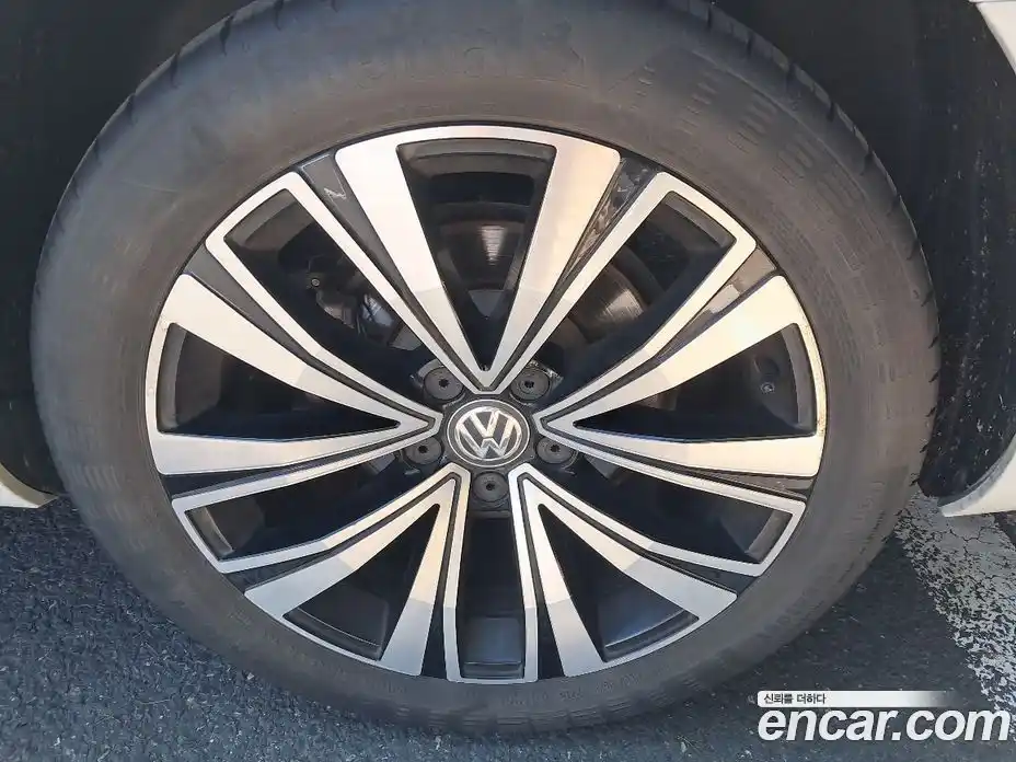Volkswagen Arteon 2019 2.0 автомат (гидро), фото 11