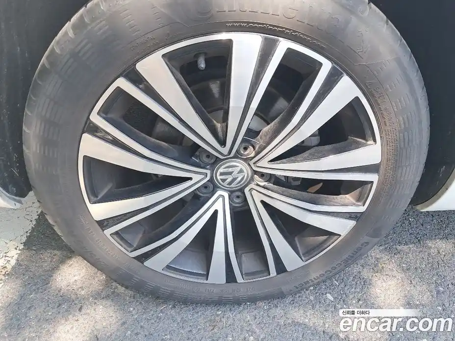 Volkswagen Arteon 2019 2.0 автомат (гидро), фото 12