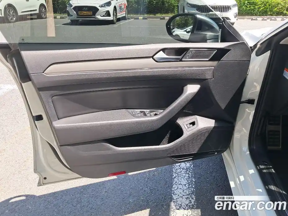 Volkswagen Arteon 2019 2.0 автомат (гидро), фото 14