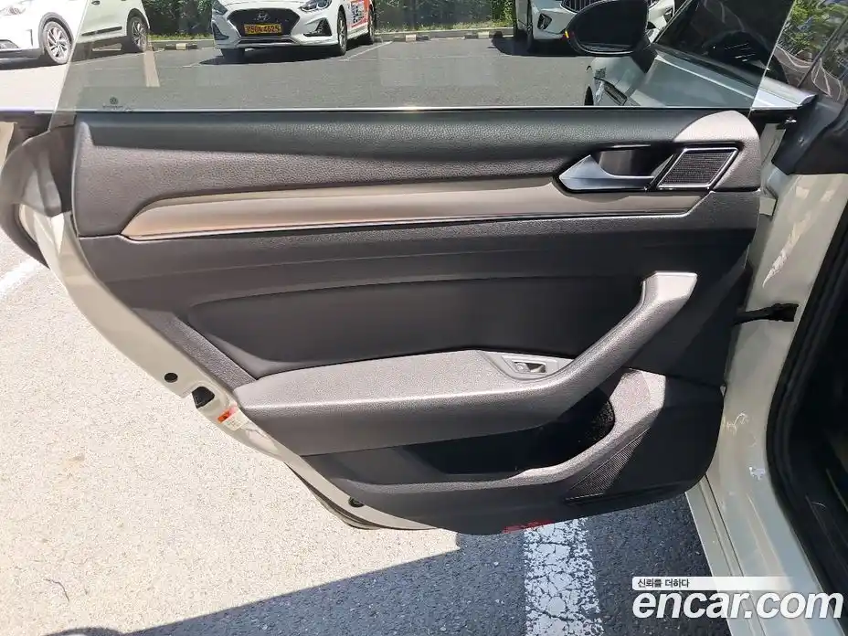 Volkswagen Arteon 2019 2.0 автомат (гидро), фото 16