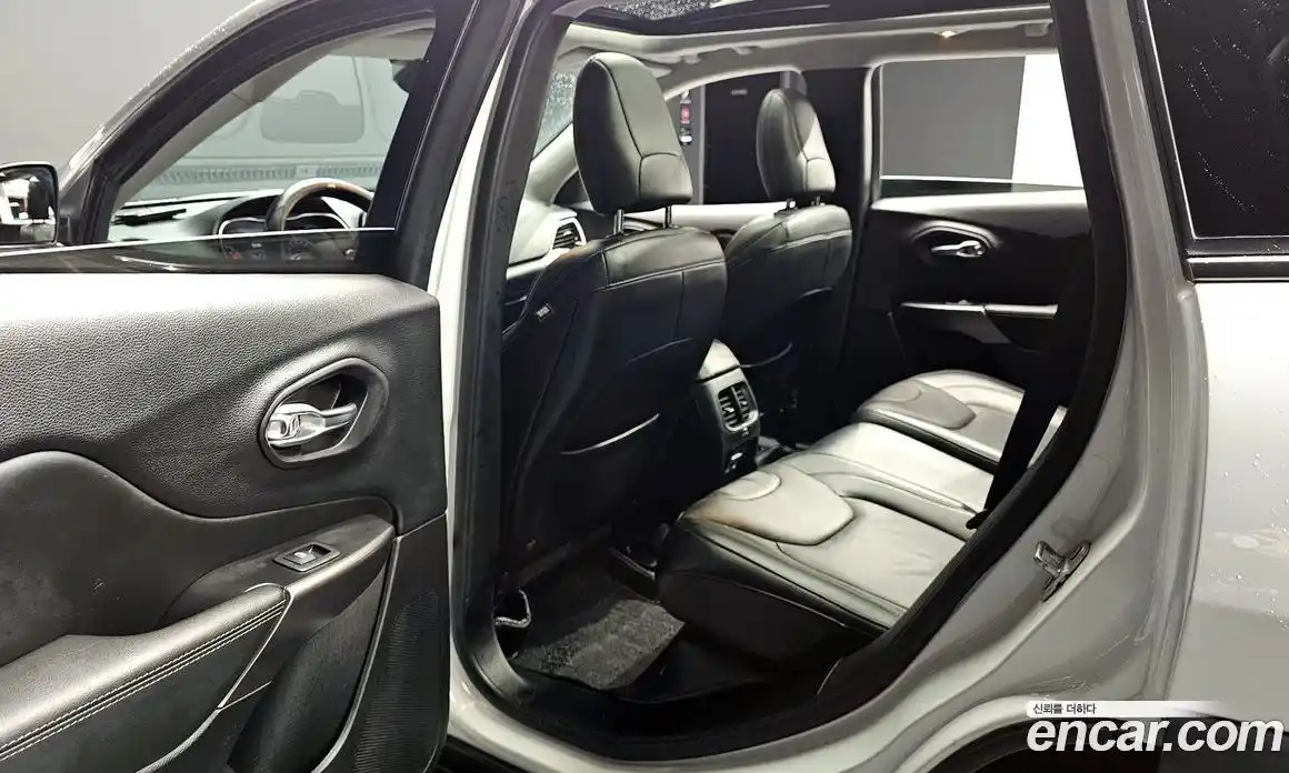 Jeep Cherokee 2020 2.4 автомат (гидро), фото 16