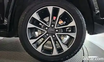 Jeep Cherokee 2023 3.6 автомат (гидро), миниатюра 7