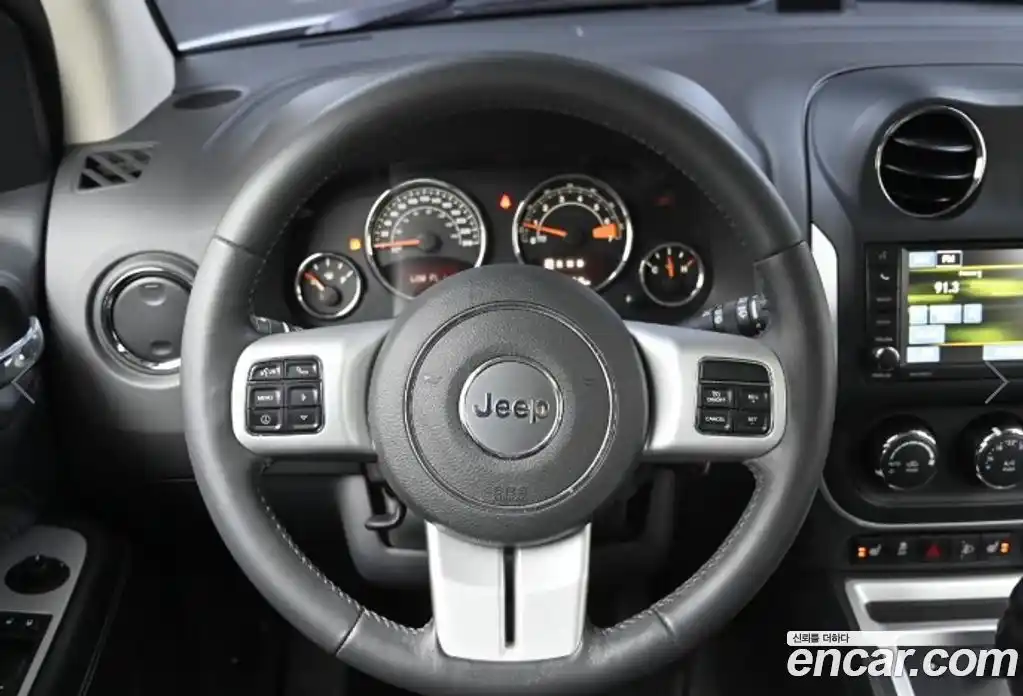 Jeep Compass 2016 2.4 автомат (гидро), фото 13