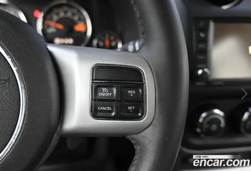 Jeep Compass 2016 2.4 автомат (гидро), фото 16