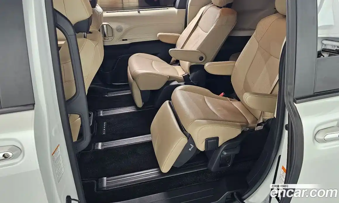 Toyota Sienna 2024 2.5 гидро, фото 18