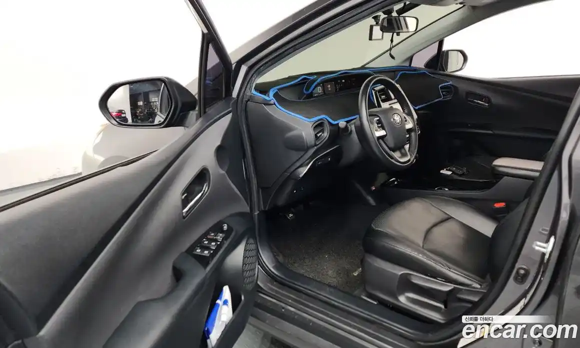 Toyota Prius 2017 1.8 гидро, фото 10