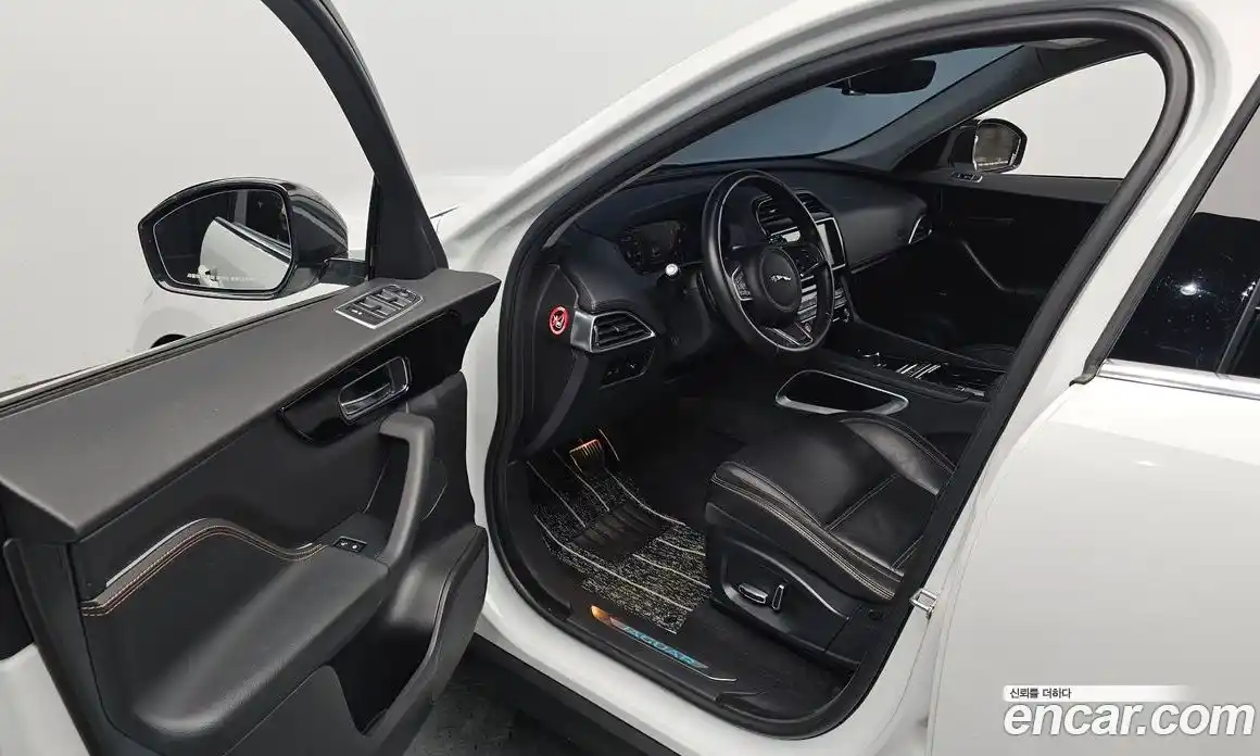 Jaguar F-Pace 2019 2.0 гидро, фото 12