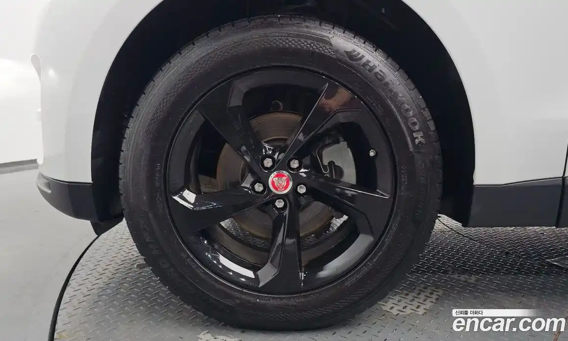 Jaguar F-Pace 2019 2.0 гидро, фото 4