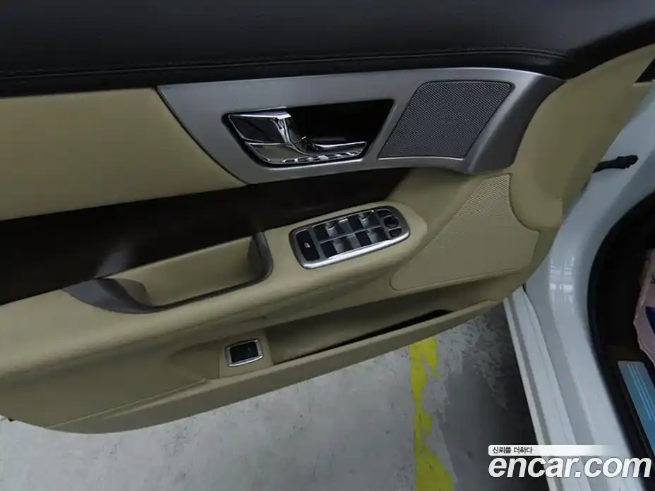 Jaguar XF 2014 2.0 гидро, фото 13