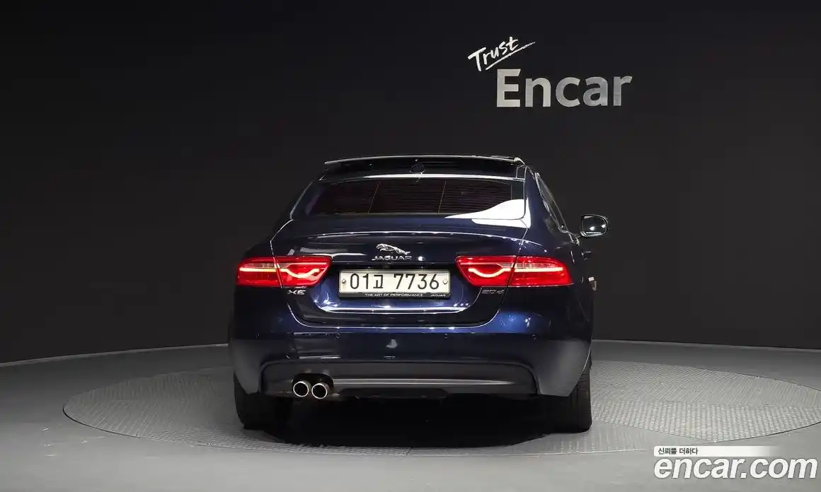 Jaguar XE 2016 2.0 гидро, фото 4