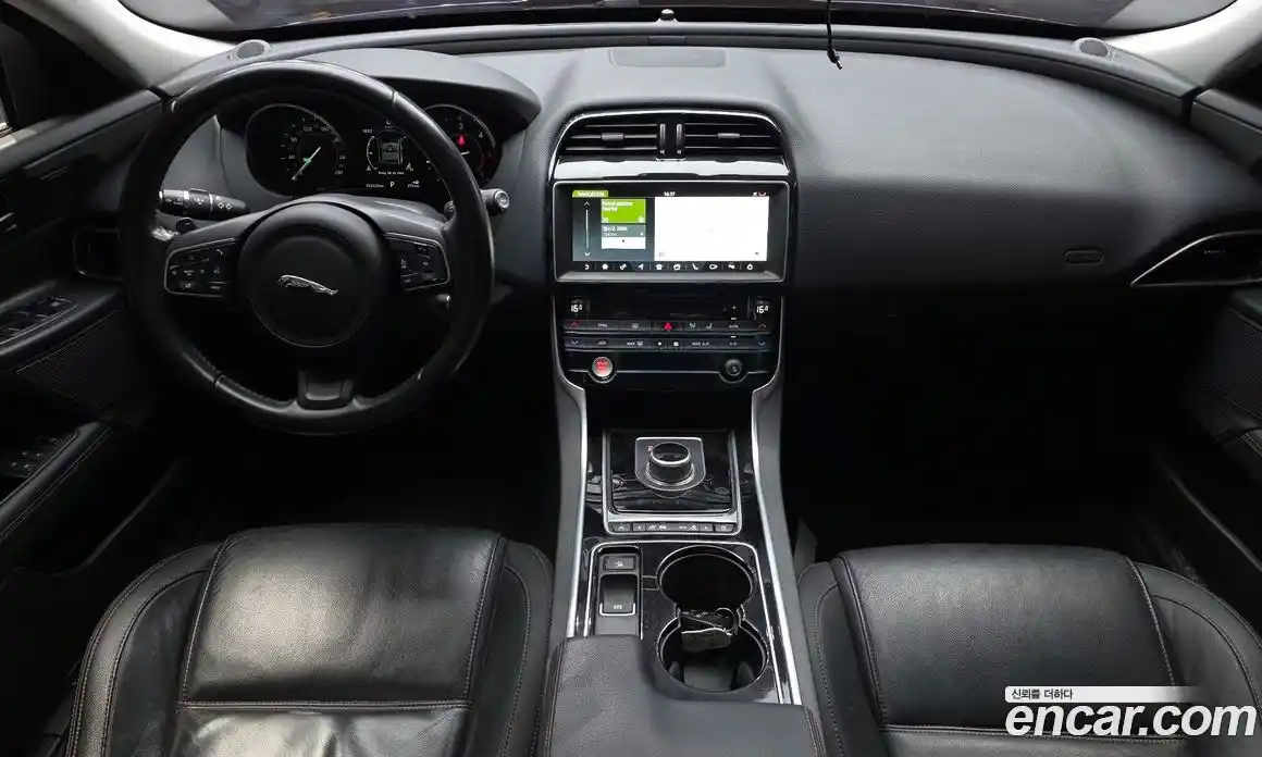 Jaguar XE 2016 2.0 гидро, фото 7
