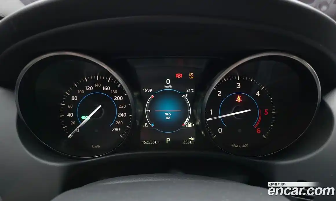 Jaguar XE 2016 2.0 гидро, фото 8