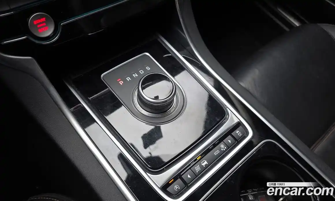 Jaguar XE 2016 2.0 гидро, фото 9