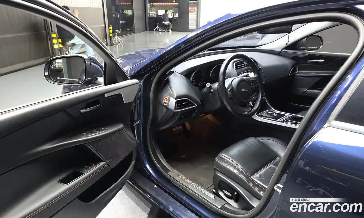 Jaguar XE 2016 2.0 гидро, фото 10