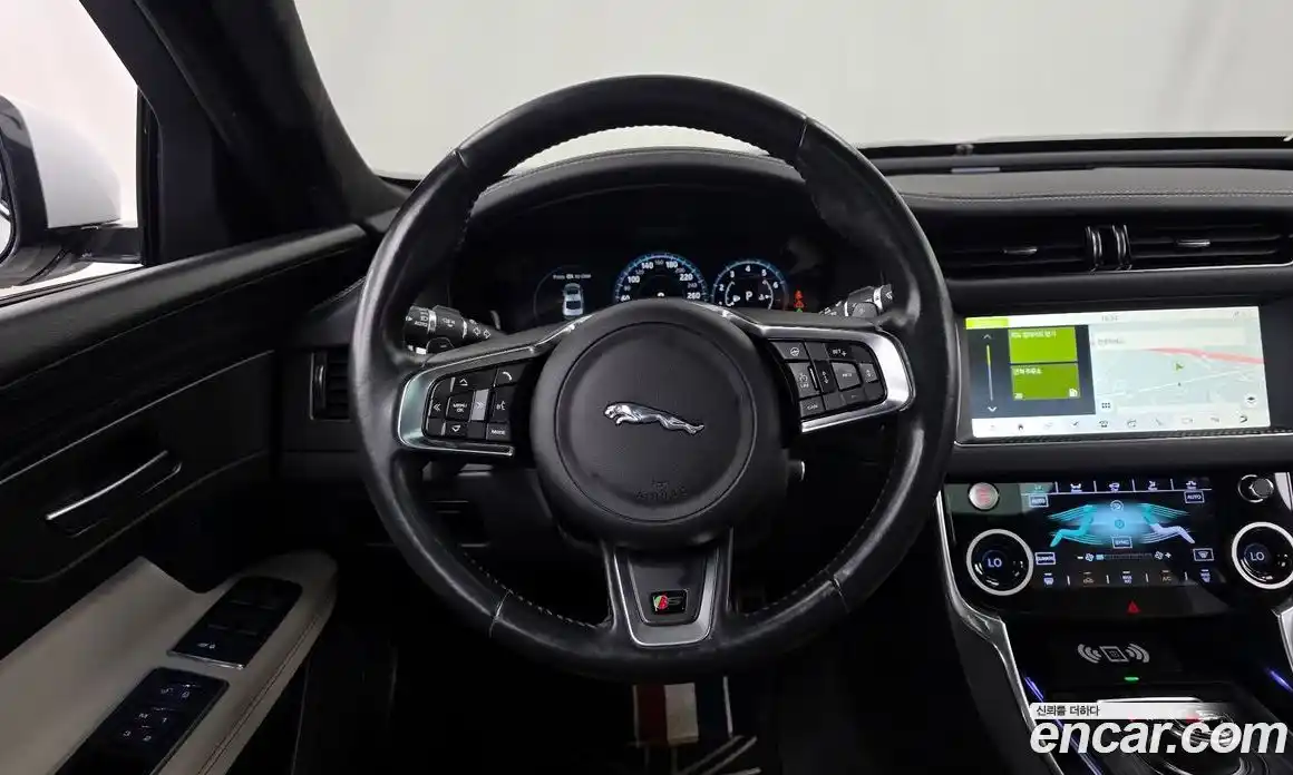Jaguar XF 2017 3.0 гидро, фото 13