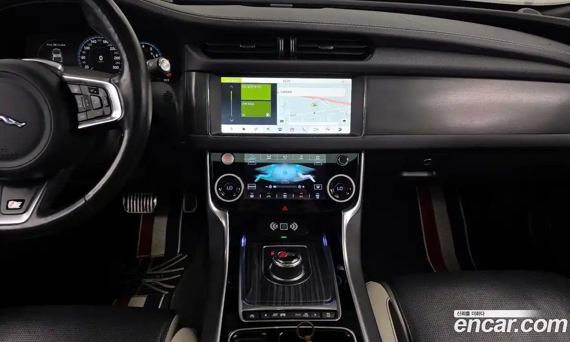 Jaguar XF 2017 3.0 гидро, фото 14