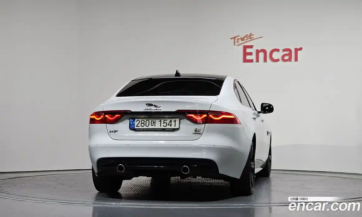 Jaguar XF 2017 3.0 гидро, фото 4
