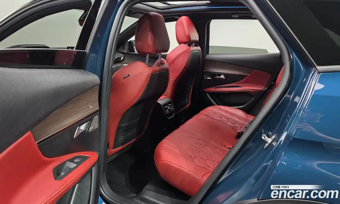 Peugeot 3008 2023 1.5 автомат (гидро), фото 17