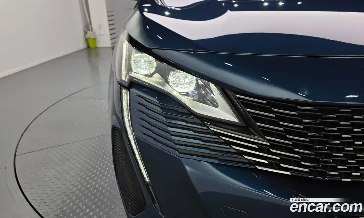 Peugeot 3008 2023 1.5 автомат (гидро), фото 8