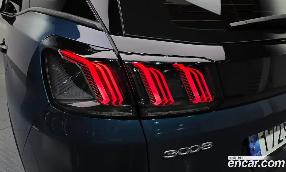 Peugeot 3008 2023 1.5 автомат (гидро), фото 9