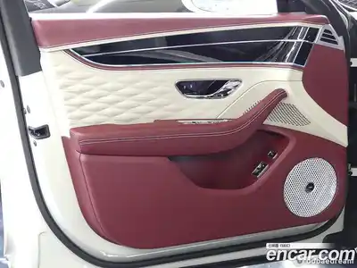 Bentley Flying Spur 2023 4.0 гидро, миниатюра 9