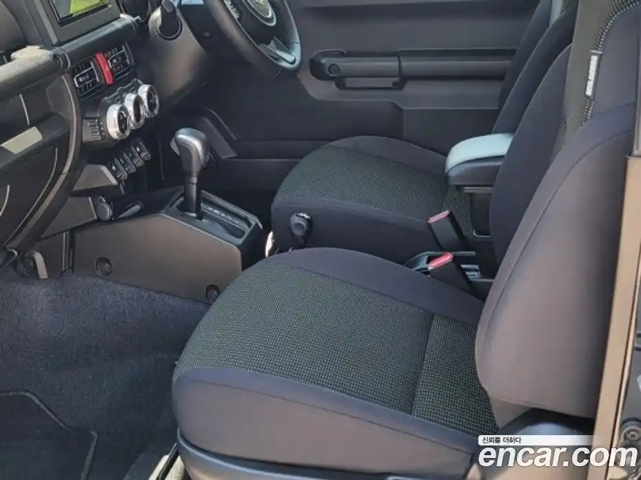 Suzuki Jimny 2023 1.5 автомат (гидро), фото 10