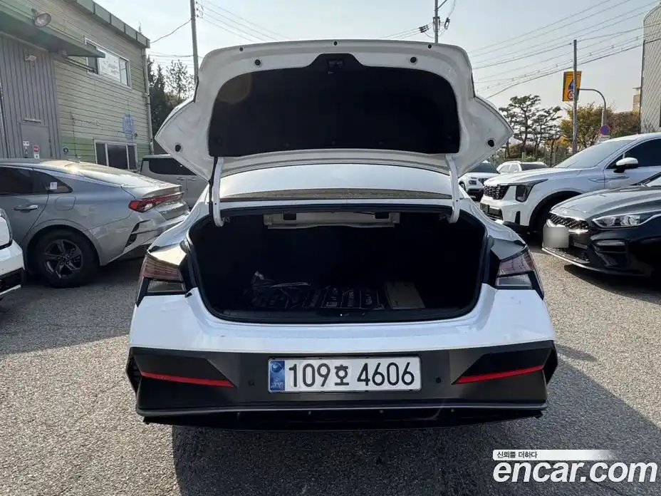 Hyundai Avante 2025 1.6 автомат (гидро), фото 17