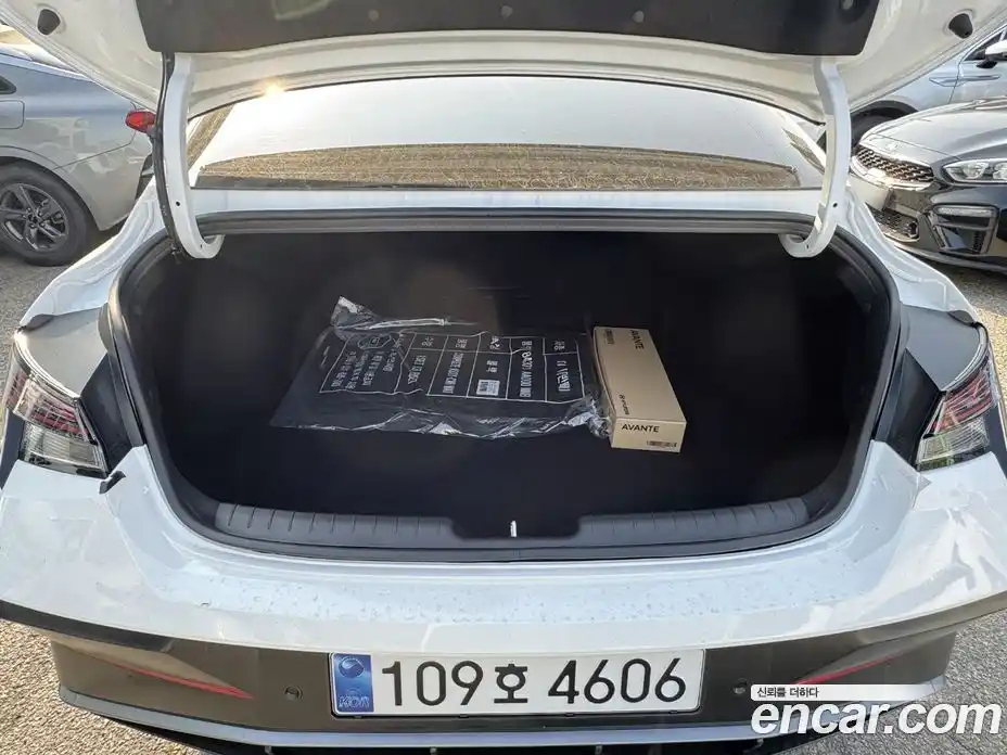 Hyundai Avante 2025 1.6 автомат (гидро), фото 18