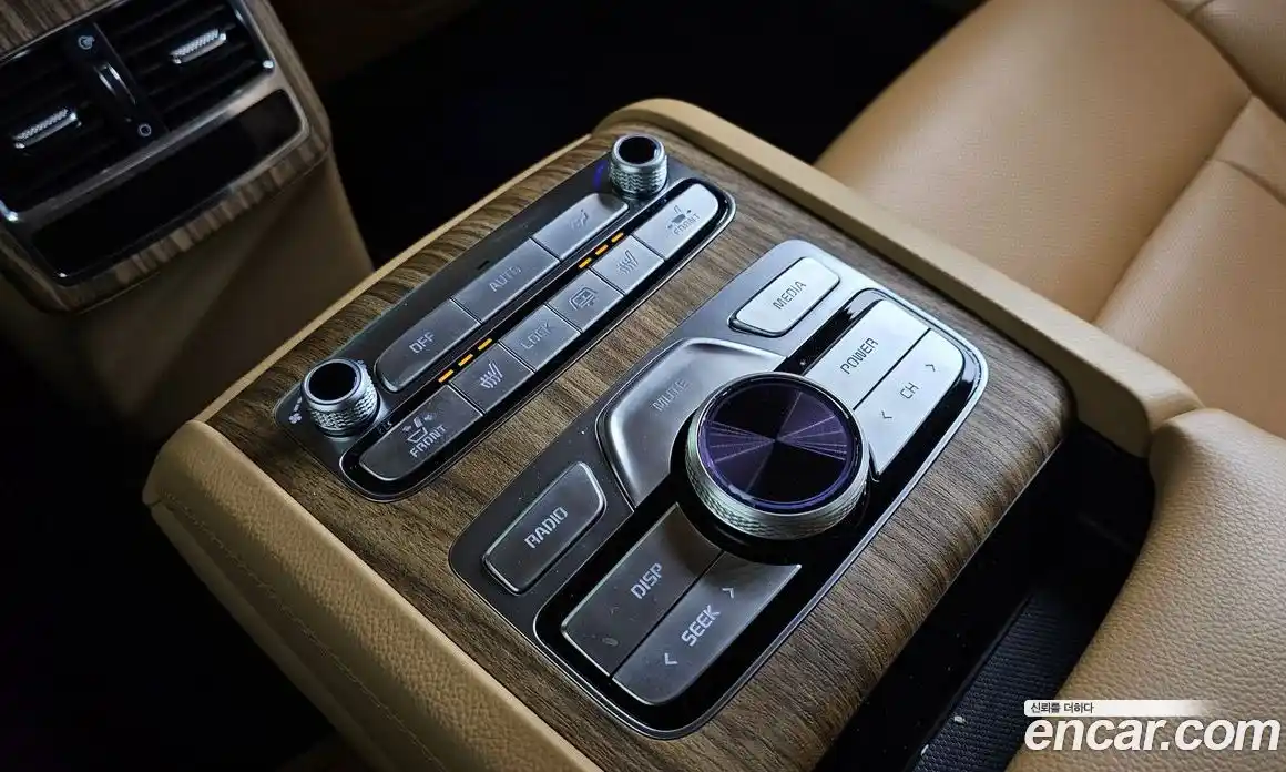 Kia K9 2023 3.8 автомат (гидро), фото 18