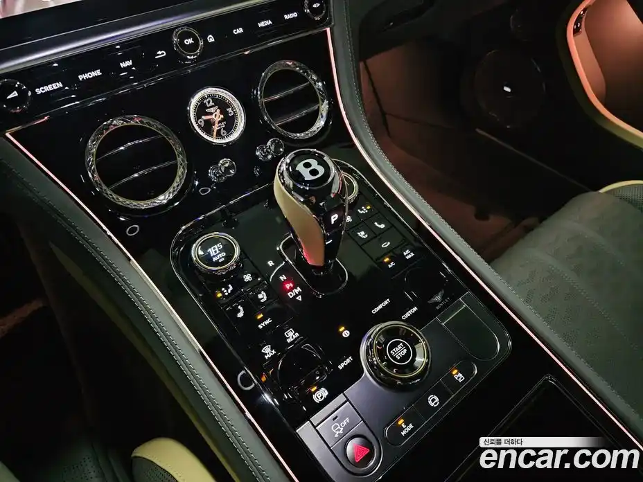 Bentley Continental 2025 4.0 гидро, фото 17